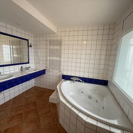 Awaydays - Mas Fumats 1 - With Pool Selva de Mar